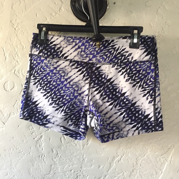 Athleta Pants - Athleta | Modern Metro Shortie Short